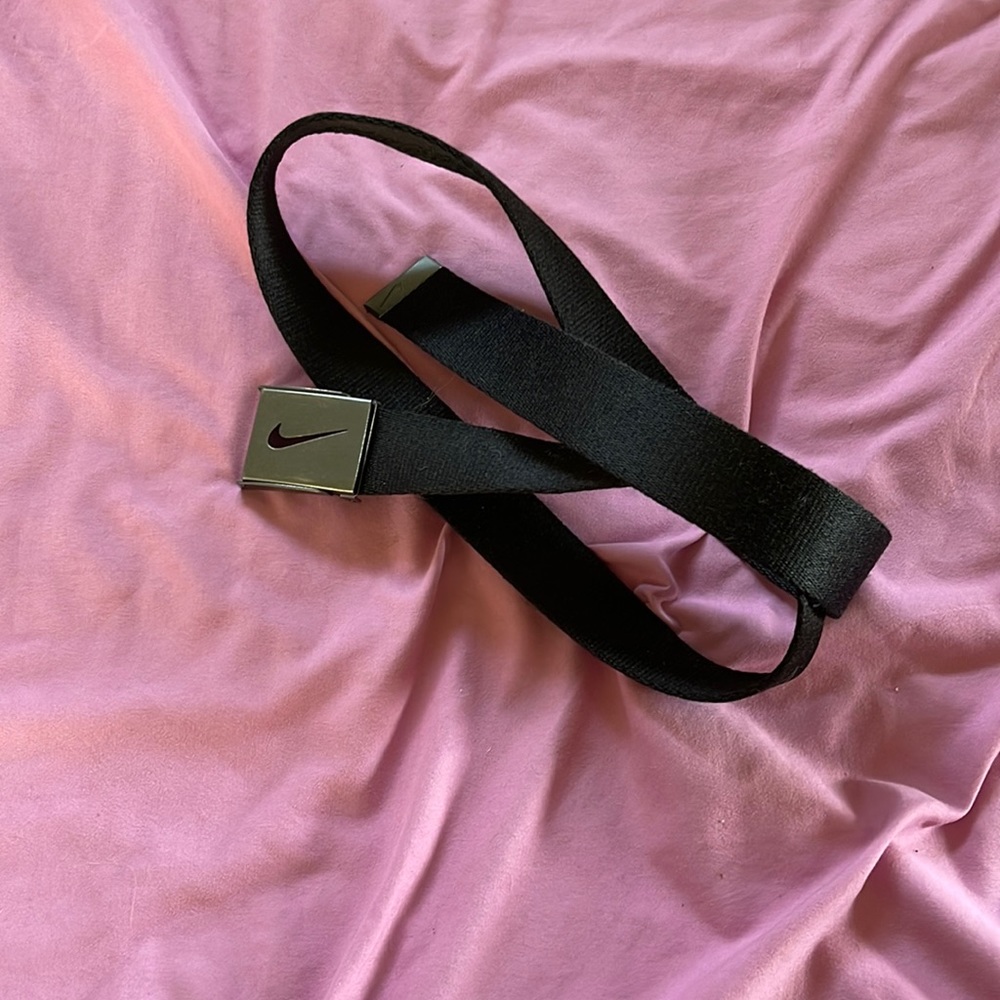Nike belt